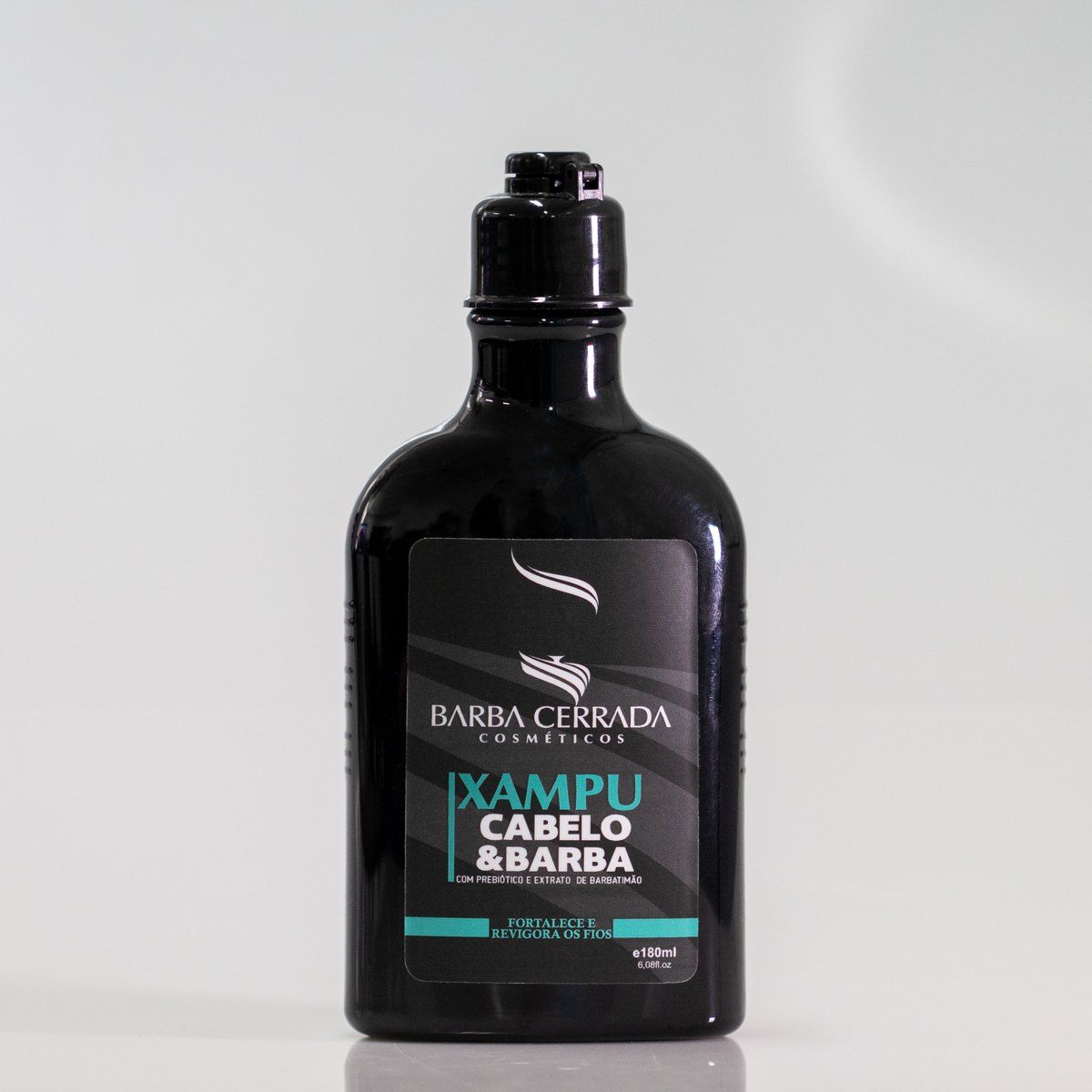 Frasco do Xampu 2 em 1 da Barba Cerrada